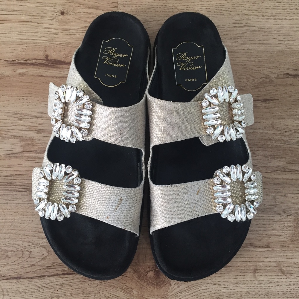 ROGER VIVIER Crystal Embellishments Slides Tan Gold EU39